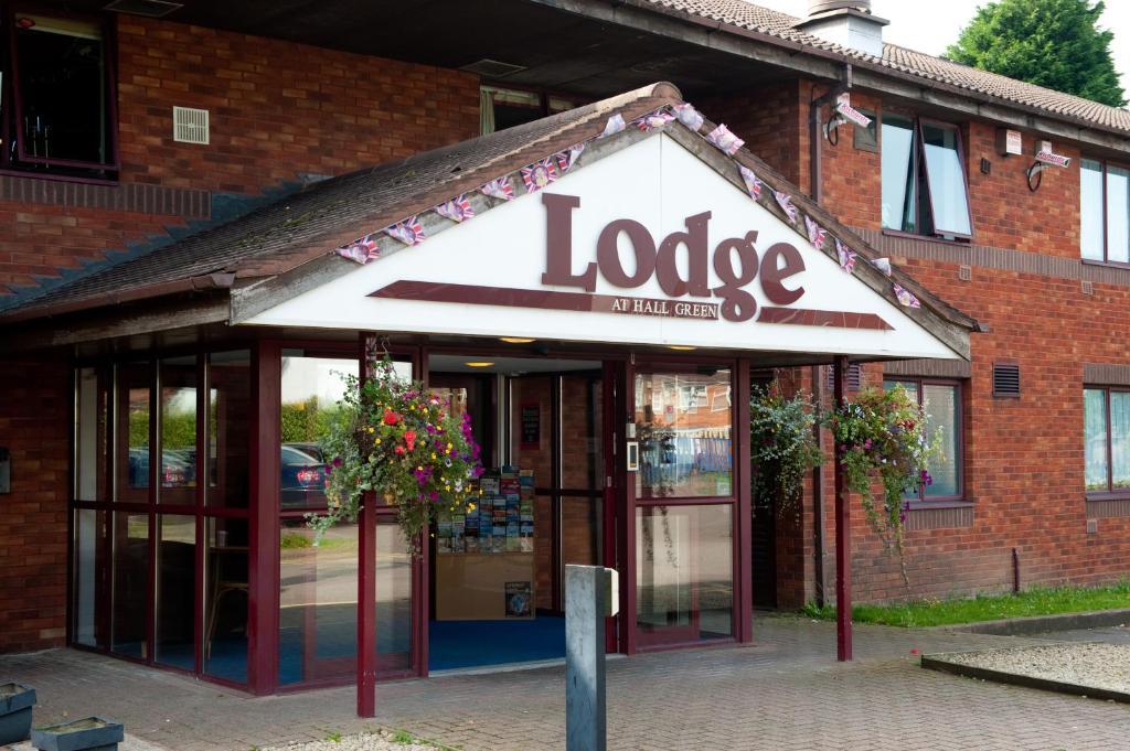 The Lodge Hotel Бирмингем Экстерьер фото
